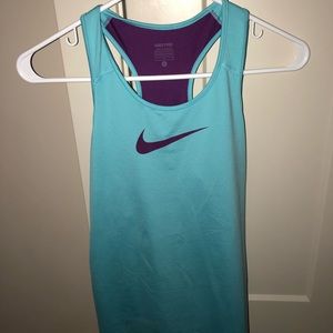 Never worn Nike Tank Top